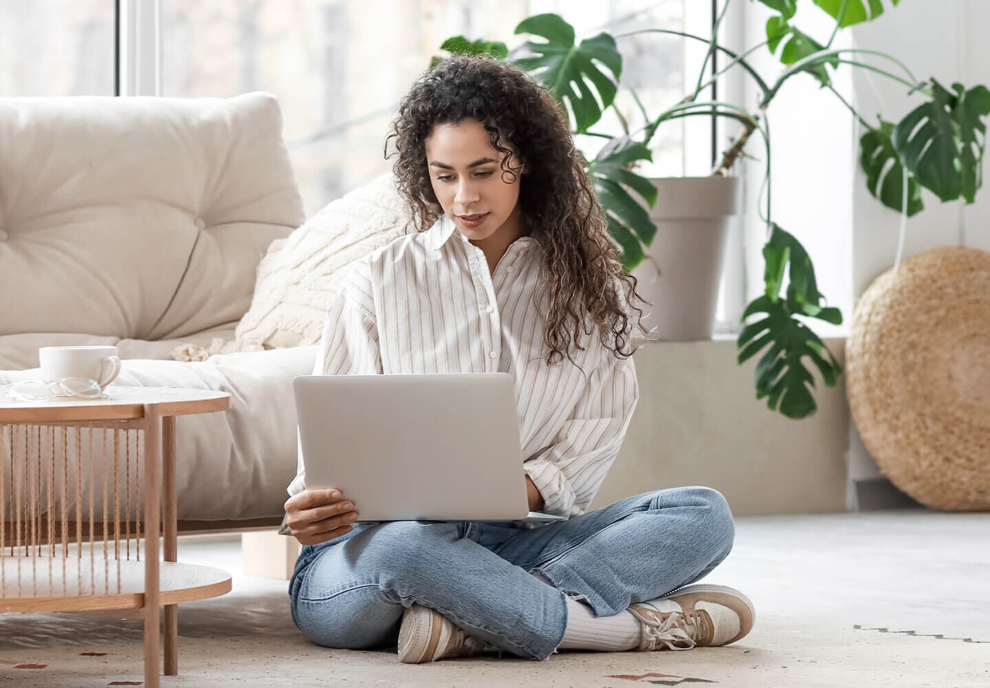 Zyxel FWA: Wireless freedom with reliable performance.